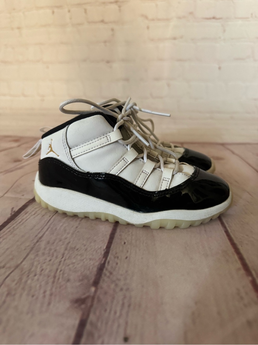 Air Jordan 11 Retro Gratitude 10C